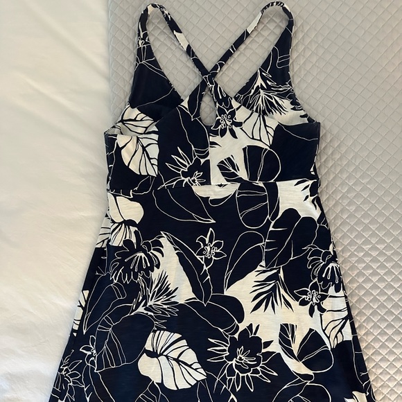 Patagonia Dresses & Skirts - Patagonia Navy White Tropical Print Summer Dress Sz Small